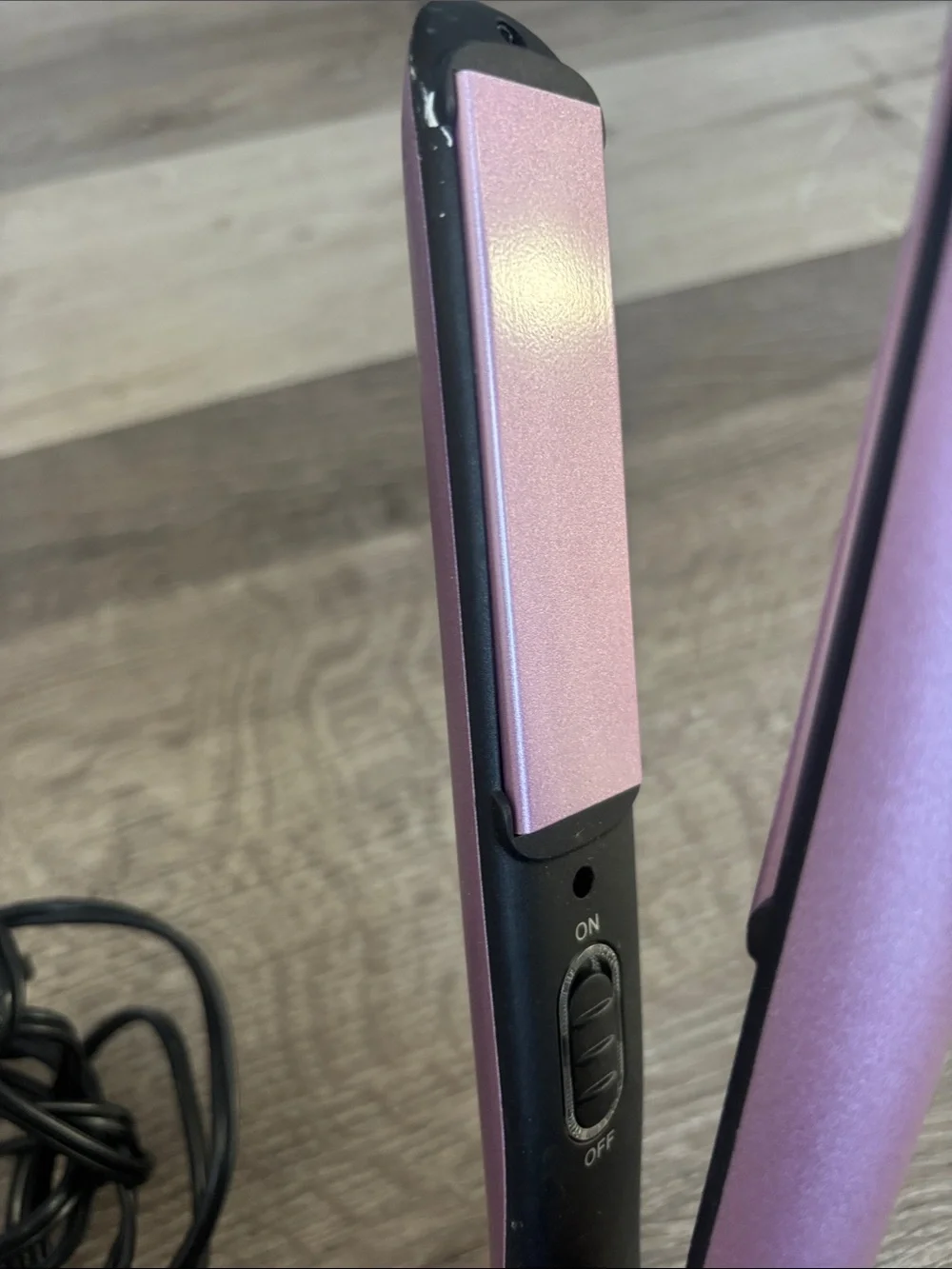 Pink Ceramic Hair Straightener for Smooth Styling